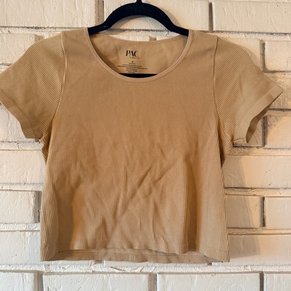 PacSun Tops - Pacsun ribbed tan seamless tee